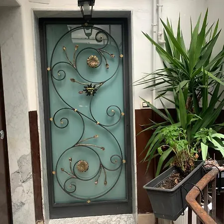 Palazzo Dei Tabacchi * باري